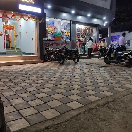 Hotel Dwarka Palace Ahmednagar Eksteriør bilde